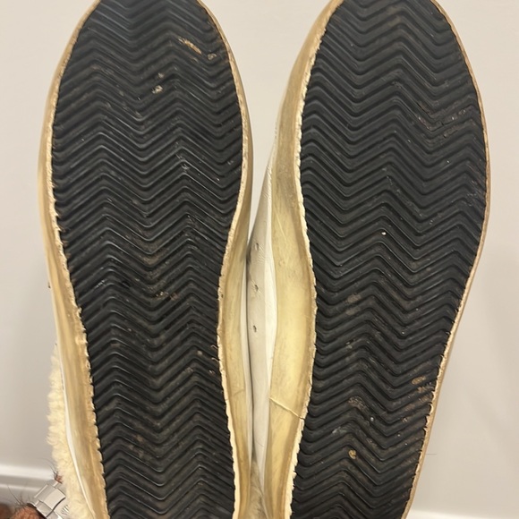 Size 41 golden goose slides with fur great condition. W/BOX Original price $1025 - Picture 9 of 12